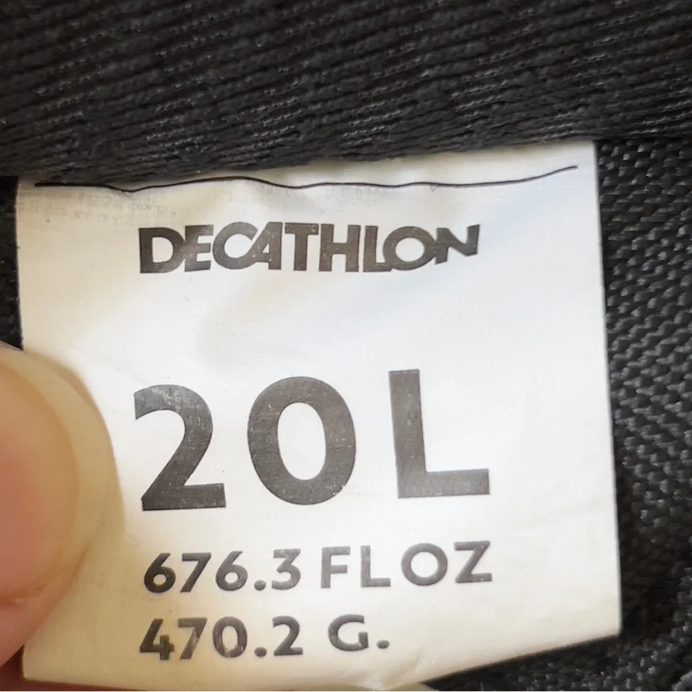 Quechua decathlon 20L hiking black back pack